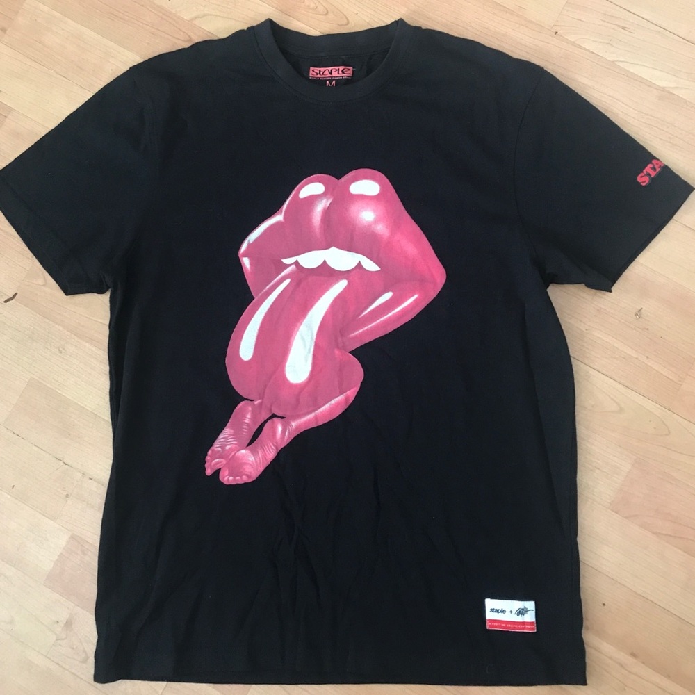 STAPLE PIGEON X RON ENGLISH LIPS ( SZ MEDIUM )